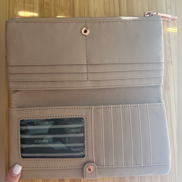 Mimco wallet - Picture 3 of 6